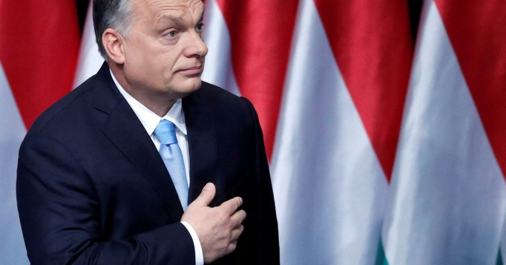 Il sogno di Orbán di due decenni al potere è in bilico nel voto ungherese