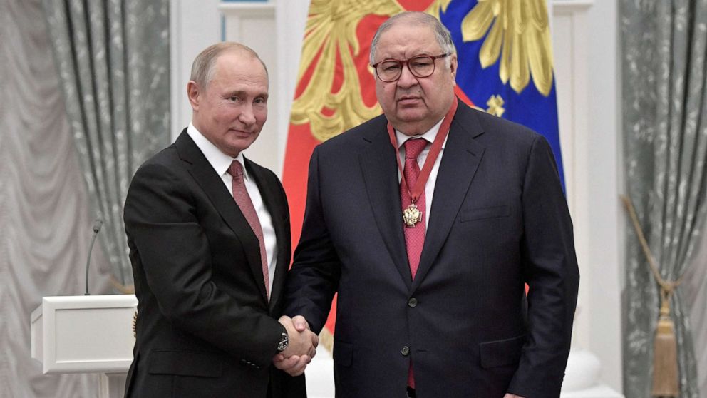 Gli Stati Uniti annunciano nuove sanzioni contro gli oligarchi russi e affermano di conferire potere a Putin