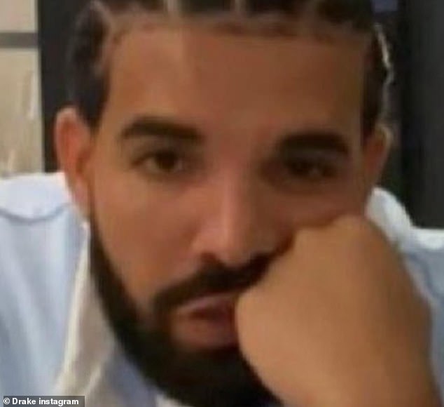 Certified Lover Boy: Drake ha condiviso un primo piano di se stesso che mostra la sua caratteristica barba e la punta delle braccia