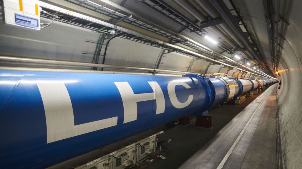 Riavvio del Large Hadron Collider per spingere la fisica al limite