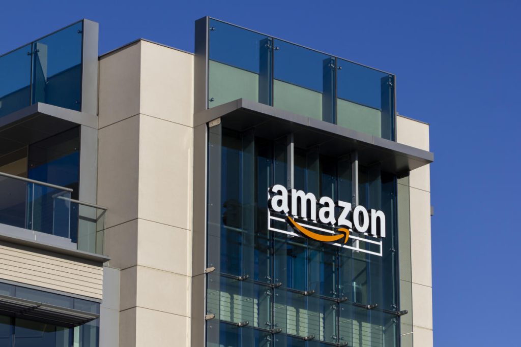 Le azioni Amazon sono scese del 14% nel più grande calo di un giorno dal 2006