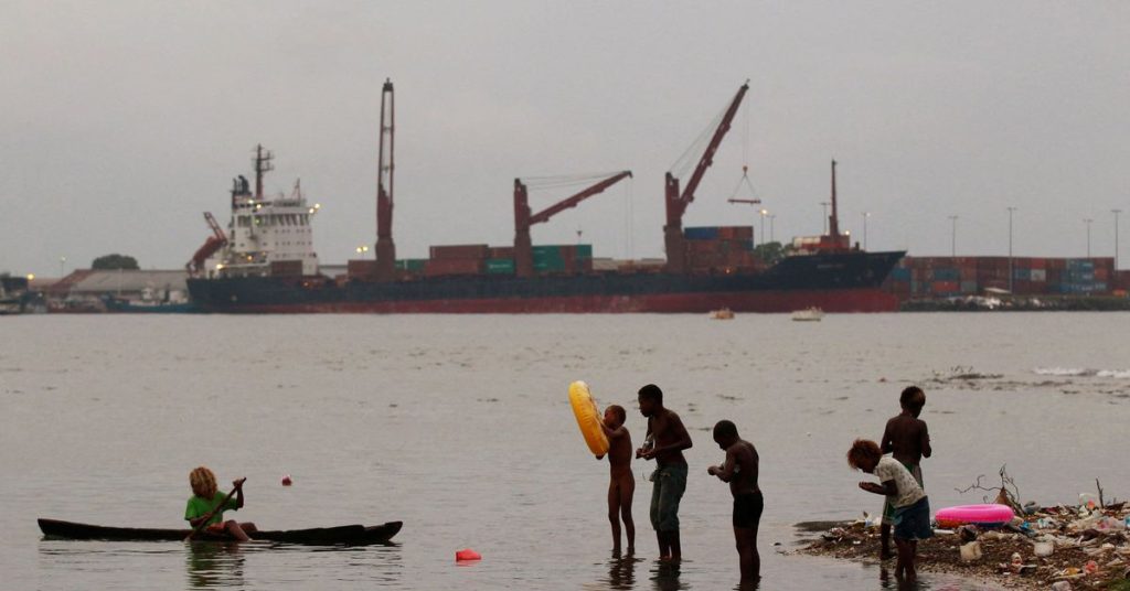 Gli Stati Uniti sono preoccupati dopo che la Cina ha annunciato di aver firmato un accordo di sicurezza con le Isole Salomone
