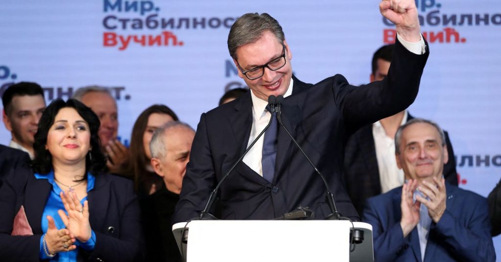 Il presidente serbo in carica Vucic si prepara a vincere un secondo mandato
