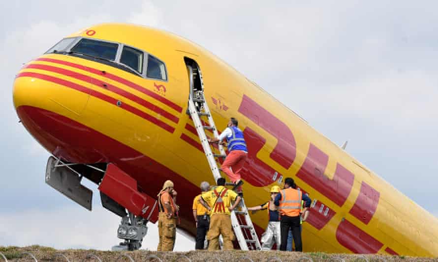 Aereo cargo DHL dopo l'atterraggio di emergenza in Costa Rica
