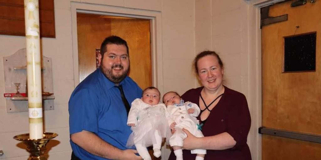 "È puro panico": i genitori di due gemelli in Florida hanno trascorso più di 4 ore guidando per trovare il latte artificiale