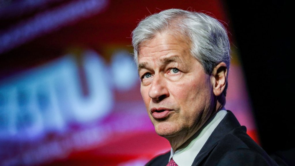 Gli azionisti di JPMorgan si rifiutano di pagare 52 milioni di dollari di danni al CEO Jamie Dimon