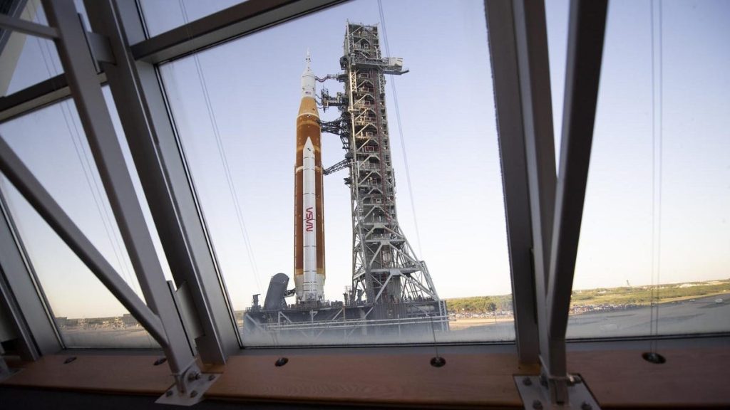 Il lancio inaugurale del razzo SLS della NASA è stato ritardato almeno ad agosto 2022