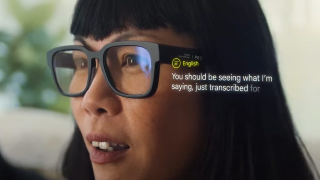 Il prototipo di occhiali intelligenti di Google traduce le lingue in tempo reale
