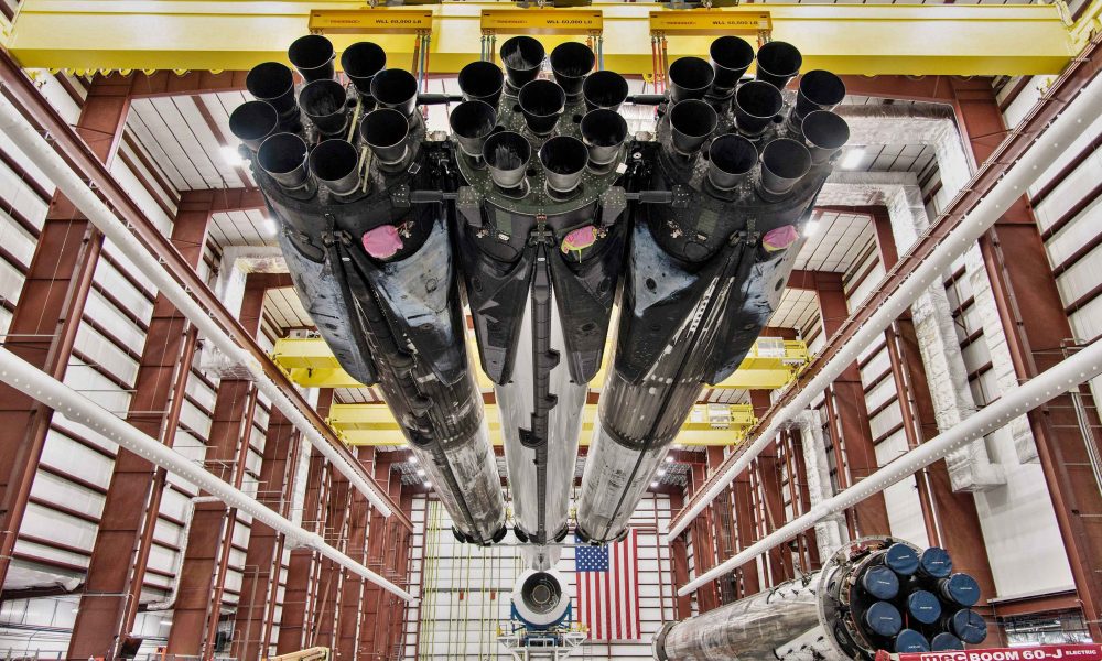 Nessun carico utile SpaceX Falcon Heavy è al sicuro mentre la missione Psyche della NASA annuncia un ritardo