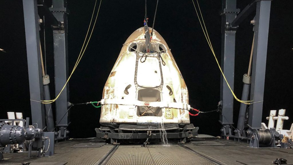 L'imminente lancio di SpaceX sulla stazione spaziale è stato ritardato da venerdì a causa di possibili perdite di carburante