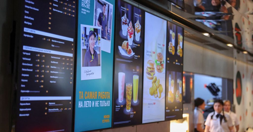 Nome delizioso ma niente Big Mac: la Russia apre ristoranti rinominati McDonald's