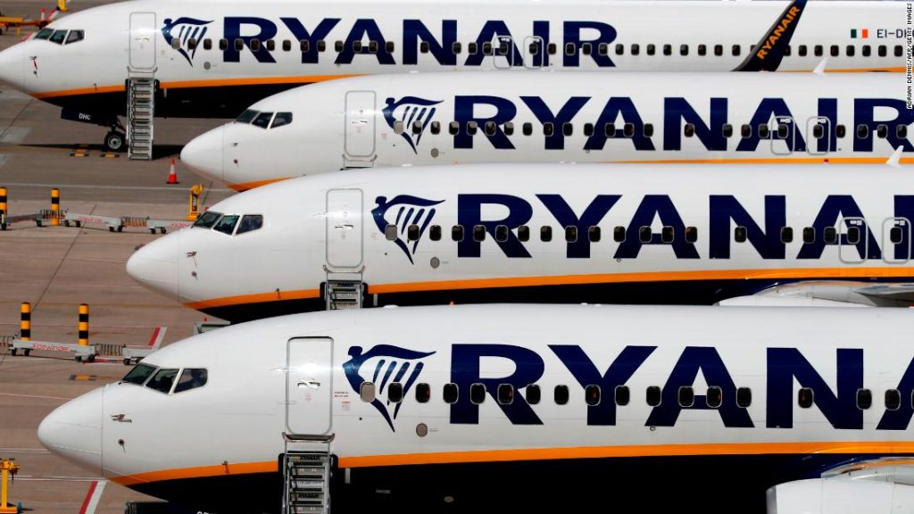 Ryanair ha criticato per aver introdotto il test dell'afrikaans per i viaggiatori sudafricani