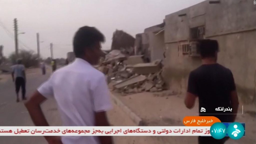 Almeno 5 morti dopo che i terremoti hanno colpito il sud dell'Iran