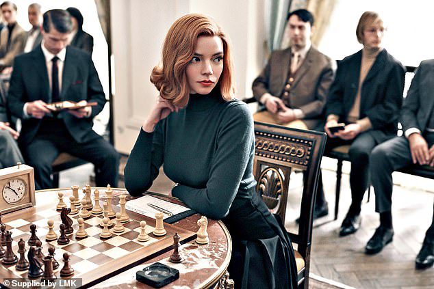 Taylor Joy è diventata famosa nel ruolo della star degli scacchi Beth Harmon nella serie Netflix The Queen's Gambit