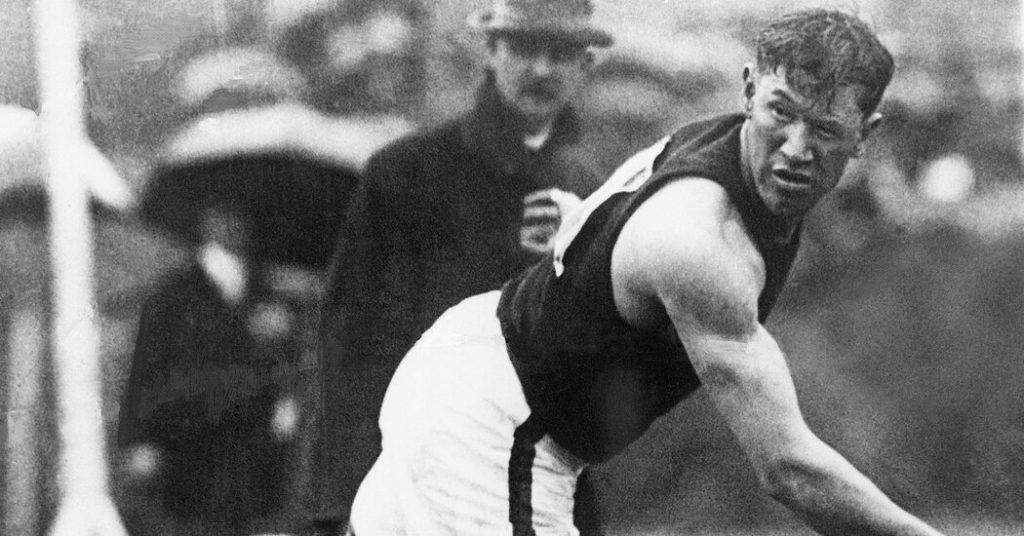 Jim Thorpe viene restaurato come l'unico vincitore della medaglia d'oro olimpica del 1912