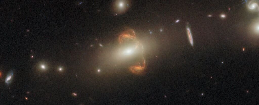La straordinaria immagine di Hubble rivela uno strano "specchio" della galassia