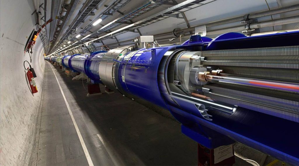 Large Hadron Collider: gli scienziati dell'Organizzazione europea per la ricerca nucleare (CERN) hanno osservato per la prima volta tre particelle "strane"