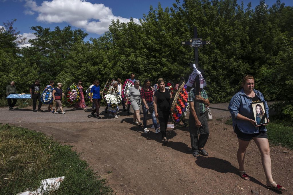 'Soldi persi': sfollati ucraini costretti a tornare