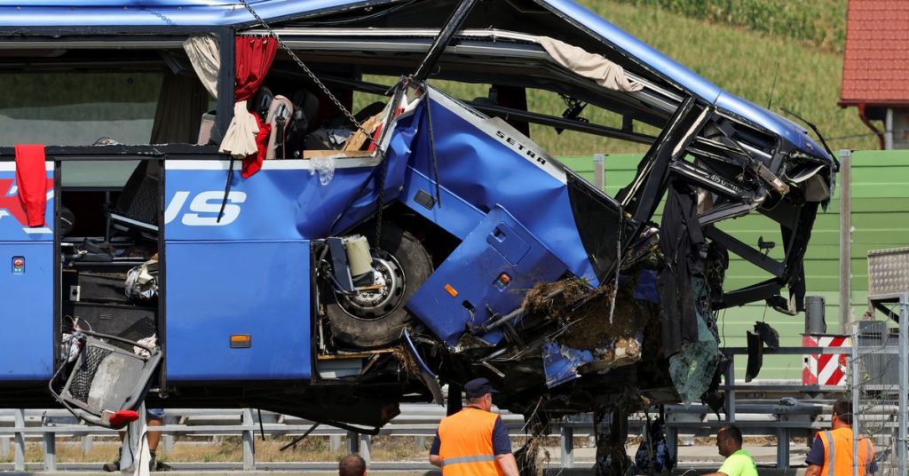 12 pellegrini polacchi sono stati uccisi e 32 feriti in un incidente d'autobus in Croazia