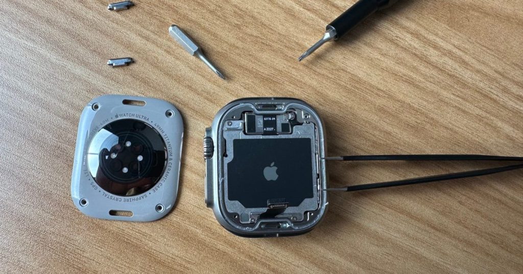 Non aprire il tuo Apple Watch Ultra