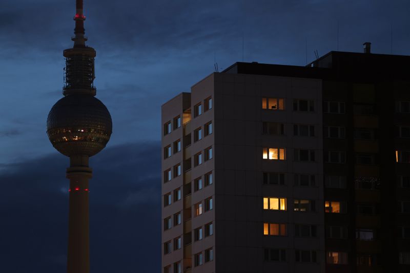 La Germania prenderà in prestito 200 miliardi di dollari per ridurre le bollette energetiche per i consumatori