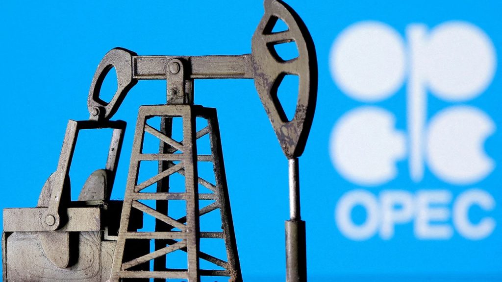La riunione dell'OPEC+ potrebbe discutere i tagli alla produzione questa settimana: Rapporto
