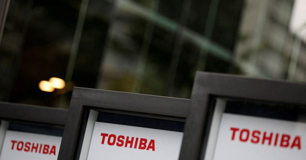 Le azioni Toshiba saltano sulla notizia di un possibile acquisto di azioni da 19 miliardi di dollari