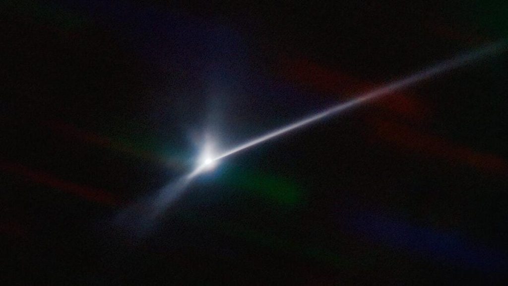 Il telescopio rileva il percorso di enormi detriti dall'asteroide Smash Up della NASA