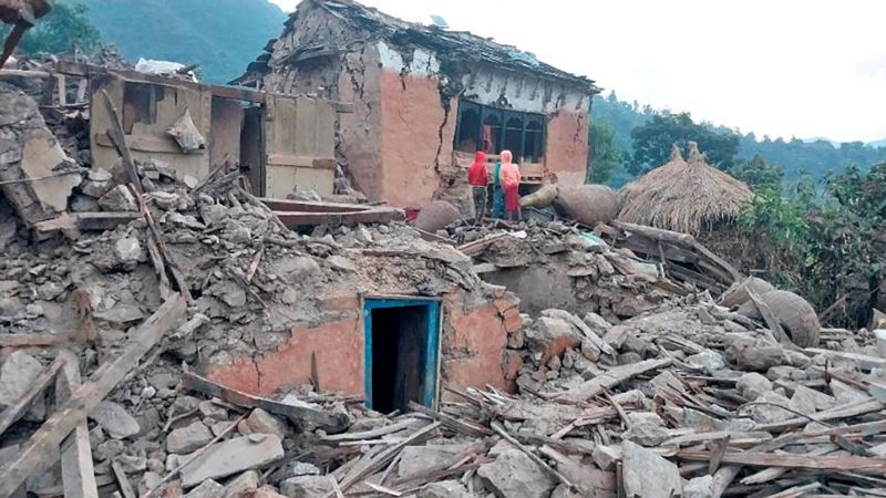 Terremoto colpisce il Nepal, ne uccide almeno 6