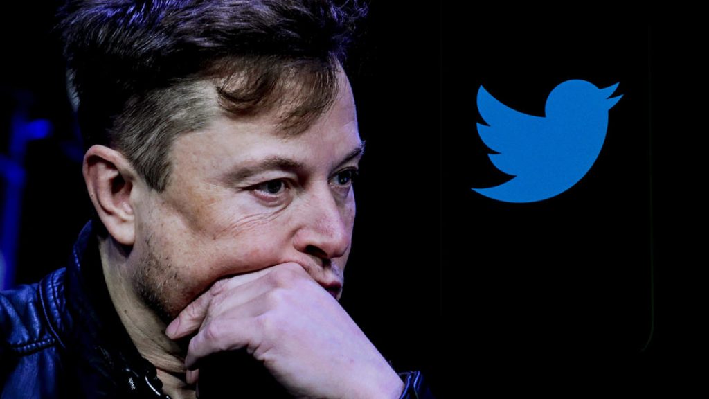 Elon Musk afferma che prenderebbe in considerazione una "sostituzione del telefono" se Twitter si avviasse dagli app store di Apple e Google