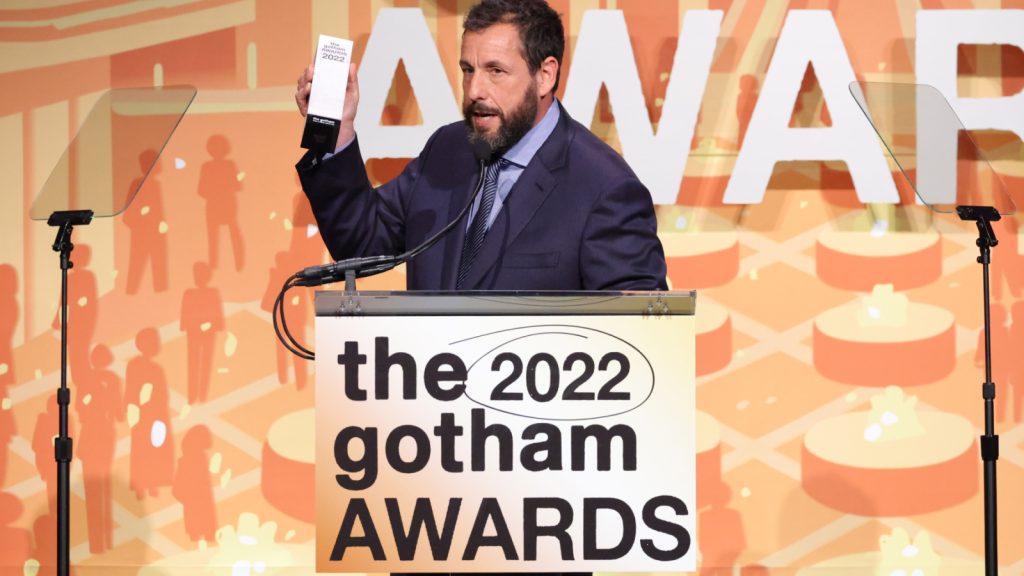 Adam Sandler lascia che le sue figlie scrivano un discorso per i Wild Gotham Awards - Rolling Stone