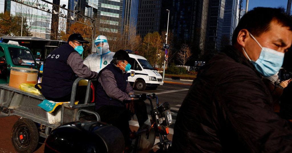 I casi di coronavirus in Cina sono in aumento e Pechino, duramente colpita, sta inasprendo le regole di ingresso