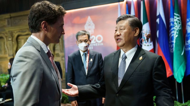 Il cinese Xi Jinping fa lezione a Justin Trudeau al G20 sulla presunta fuga di notizie