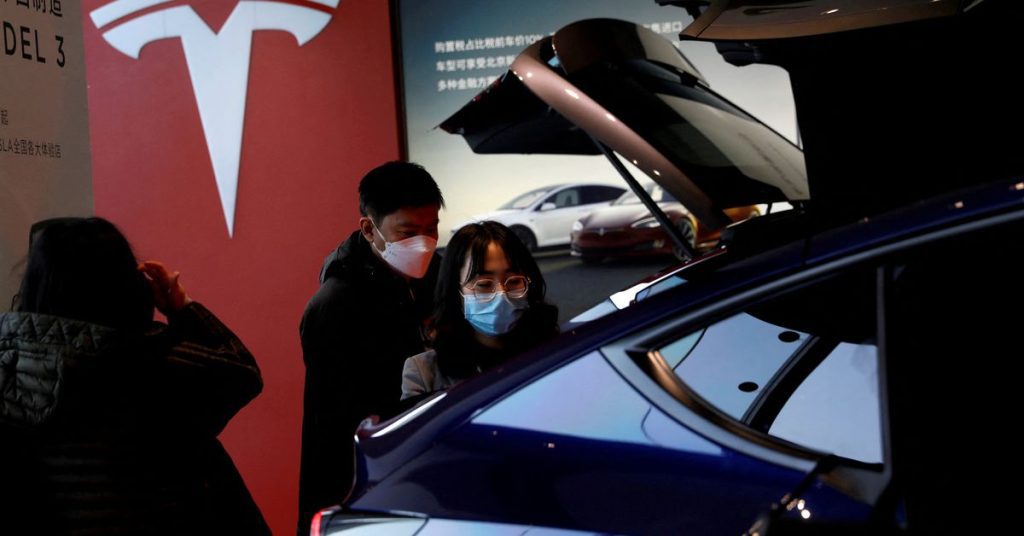 Tesla taglia il piano di produzione per la sua fabbrica di Shanghai per l'approvvigionamento di dicembre