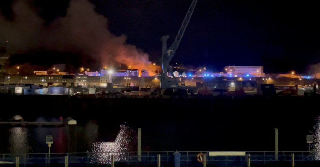 Tre morti e molti dispersi dopo un'esplosione nell'isola di Jersey