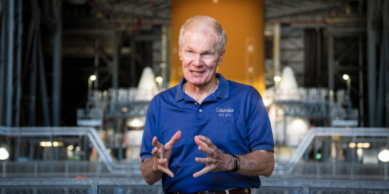 Bill Nelson è venuto alla NASA per fare due cose, e sono tutti senza gomma